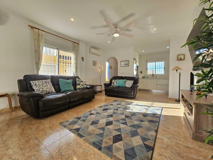 Image No.6-3 Bed Villa for sale