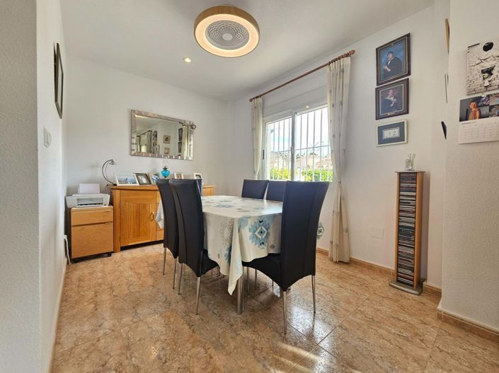 Image No.8-3 Bed Villa for sale