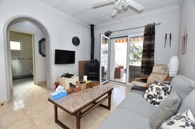 1447-663010-78d1f4f8b6655591b02d22fabb36a692d