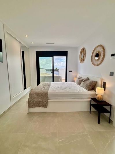 Image No.7-2 Bed Villa for sale