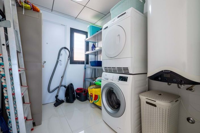 Image No.24-3 Bed Villa for sale