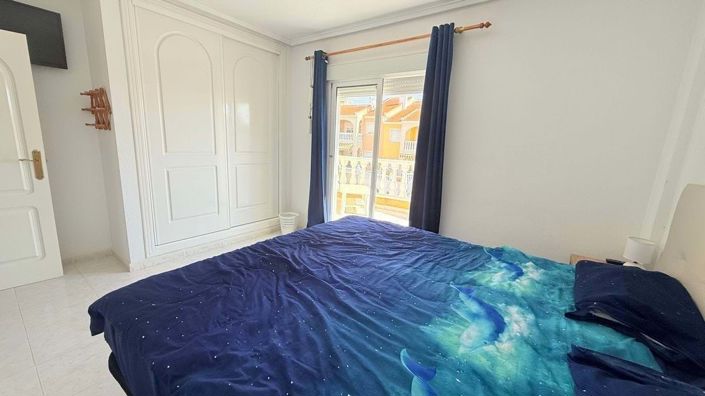 Image No.11-2 Bed Townhouse for sale