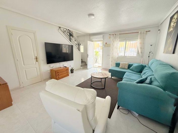 Image No.8-2 Bed Townhouse for sale