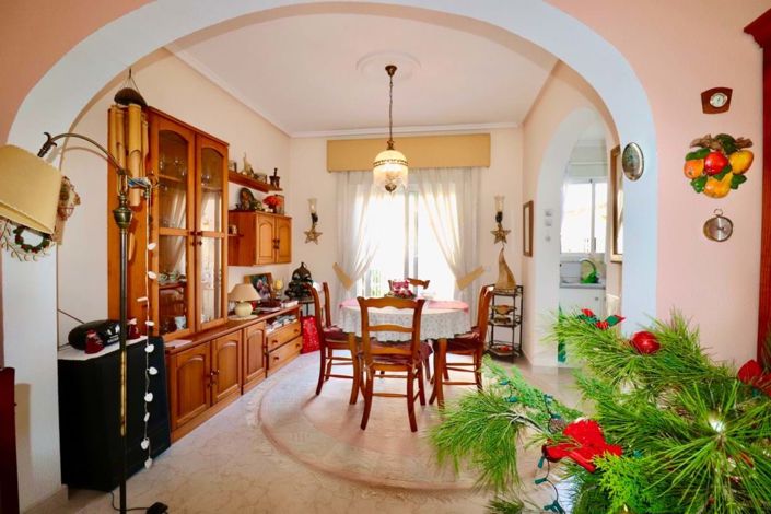 Image No.10-3 Bed Townhouse for sale