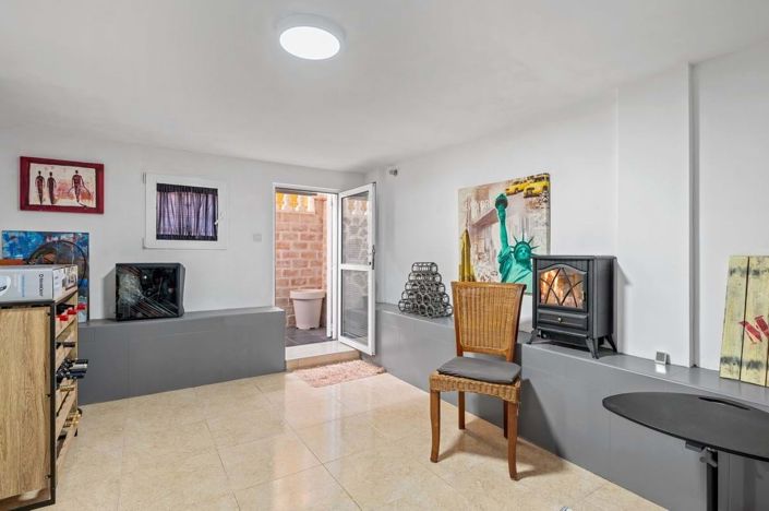 Image No.27-5 Bed Villa for sale