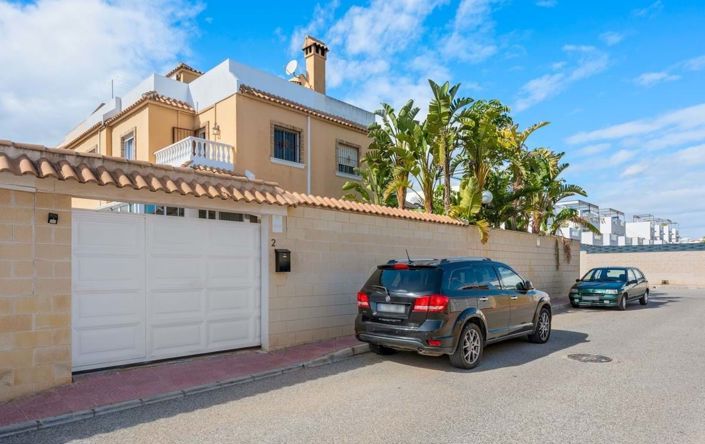 Image No.42-5 Bed Villa for sale