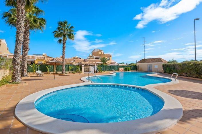 Image No.44-5 Bed Villa for sale