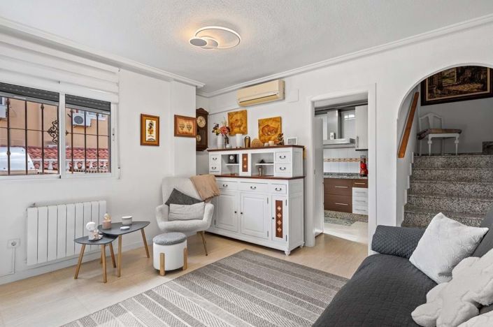 Image No.5-5 Bed Villa for sale