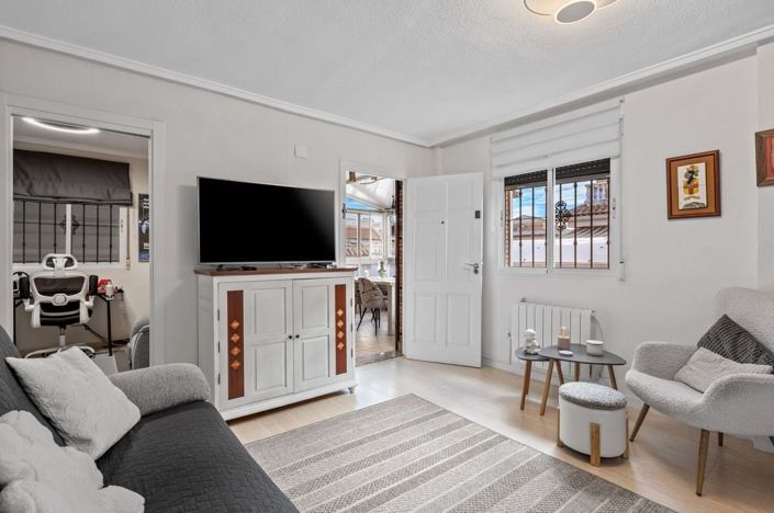 Image No.6-5 Bed Villa for sale