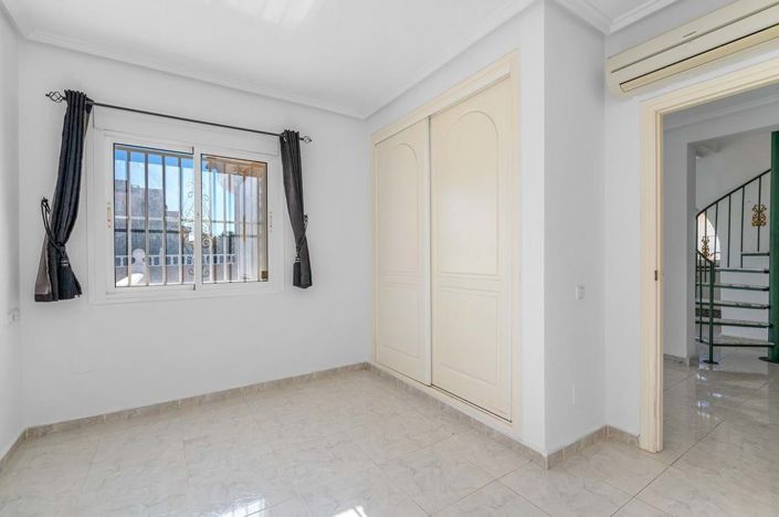 Image No.21-4 Bed Villa for sale