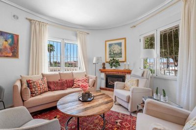 1447-663121-78d1f4f8b6655591b02d22fabb36a692d