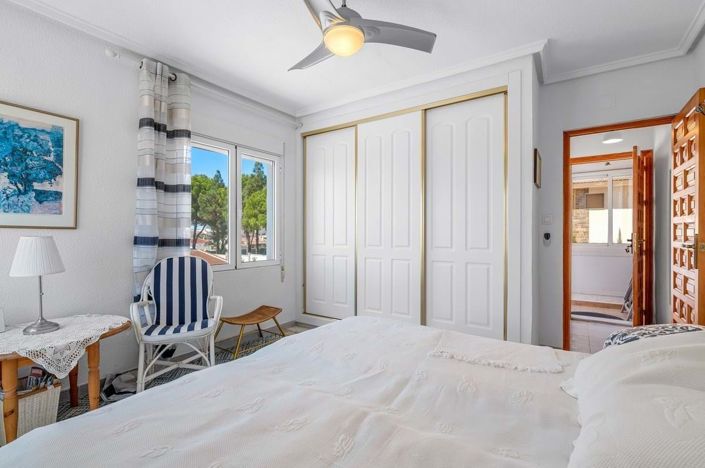 Image No.32-3 Bed Villa for sale