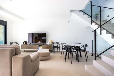 1447-663230-78d1f4f8b6655591b02d22fabb36a692d