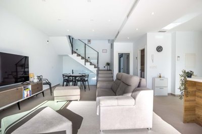 1447-663230-78d1f4f8b6655591b02d22fabb36a692d