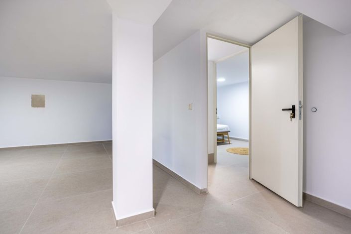 Image No.28-4 Bed Villa for sale