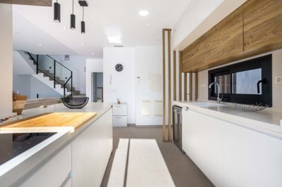 1447-663230-78d1f4f8b6655591b02d22fabb36a692d