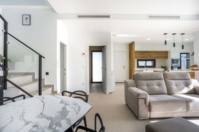 1447-663231-78d1f4f8b6655591b02d22fabb36a692d