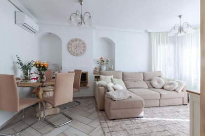 1447-662997-78d1f4f8b6655591b02d22fabb36a692d