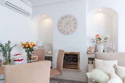 1447-662997-78d1f4f8b6655591b02d22fabb36a692d