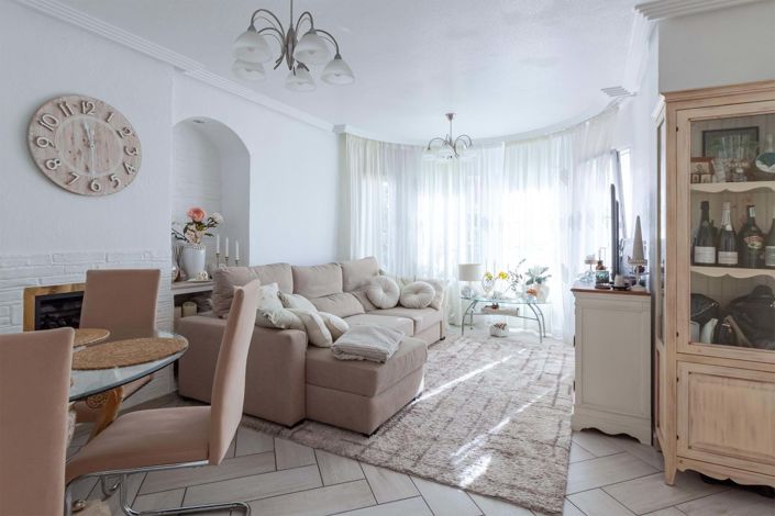 Image No.9-Villa de 4 chambres à vendre à Orihuela Costa