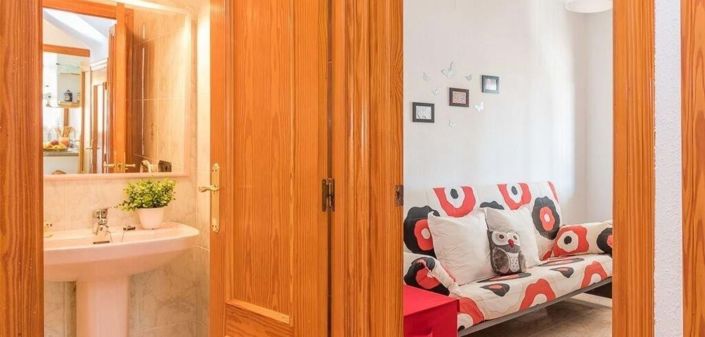 Image No.18-3 Bed Townhouse for sale