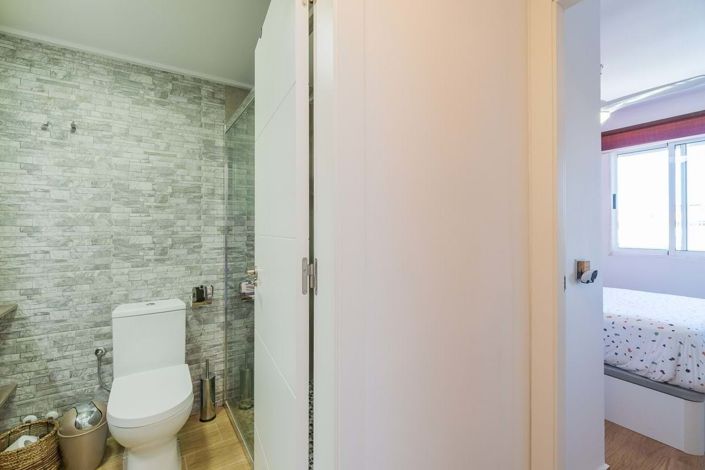 Image No.14-2 Bed Townhouse for sale