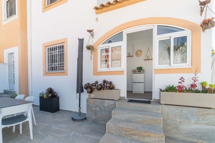 Image No.24-2 Bed Townhouse for sale