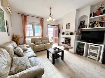 1447-663290-78d1f4f8b6655591b02d22fabb36a692d