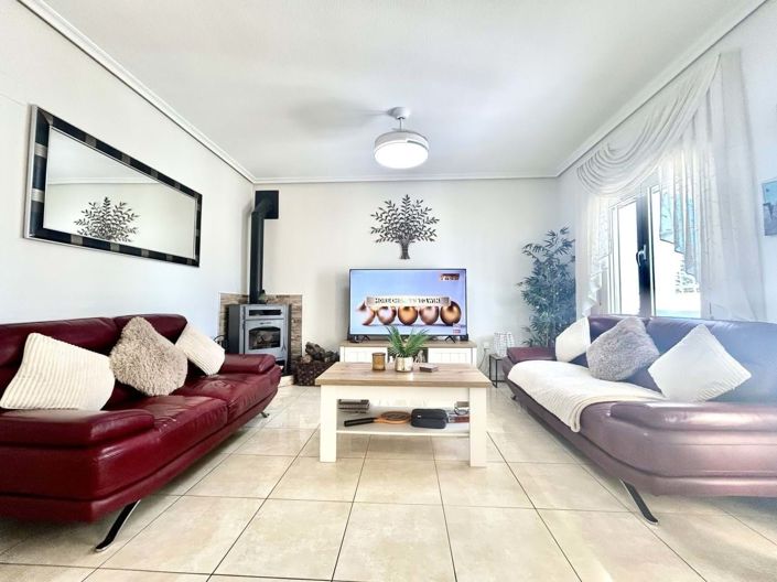 Image No.10-2 Bed Villa for sale