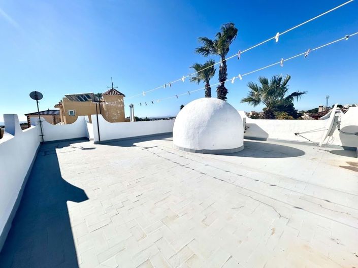 Image No.26-2 Bed Villa for sale