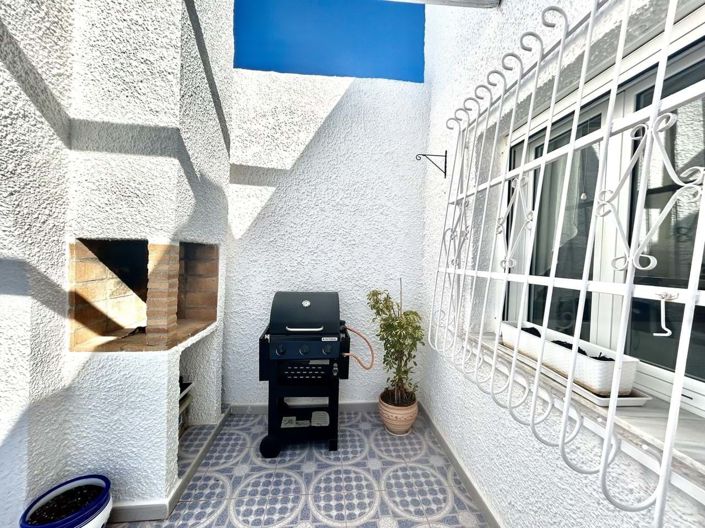 Image No.35-2 Bed Villa for sale