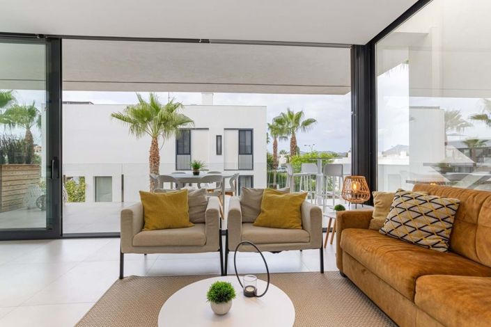 Image No.12-3 Bed Apartment for sale