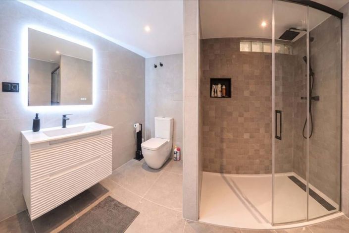 Image No.6-Villa de 6 chambres à vendre à Sucina