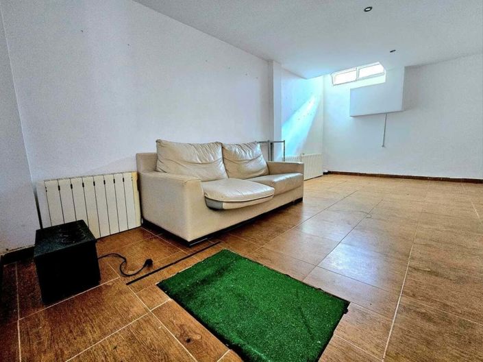 Image No.14-3 Bed Townhouse for sale