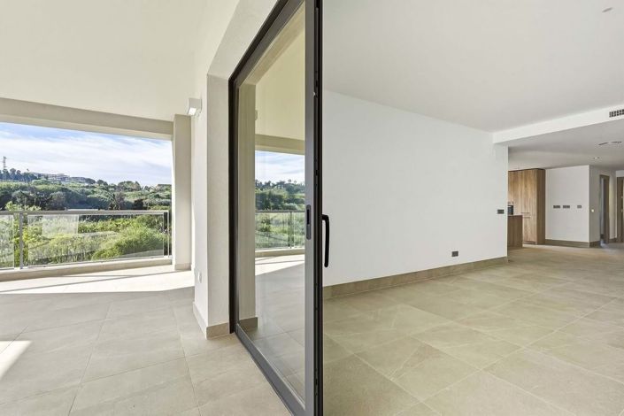 Image No.31-3 Bed Apartment for sale