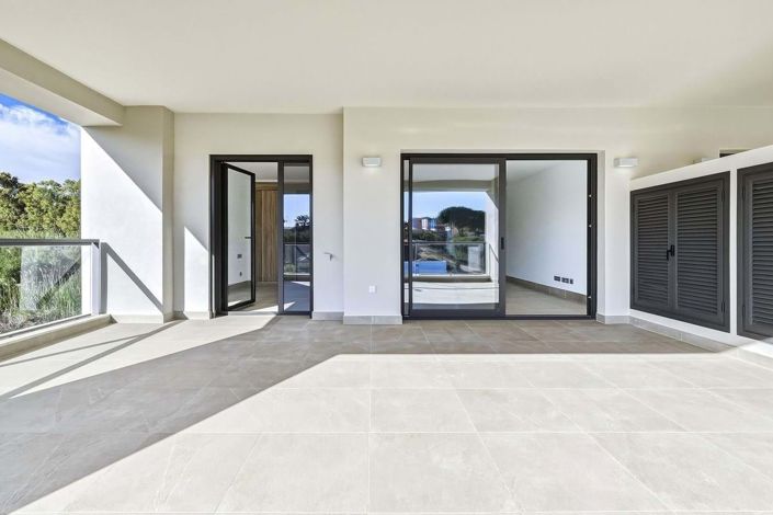 Image No.33-3 Bed Apartment for sale