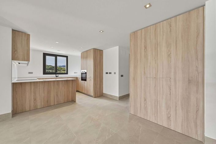 Image No.41-3 Bed Apartment for sale