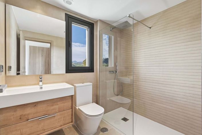 Image No.50-3 Bed Apartment for sale