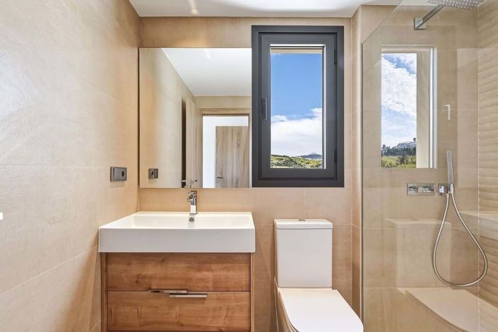 Image No.51-3 Bed Apartment for sale