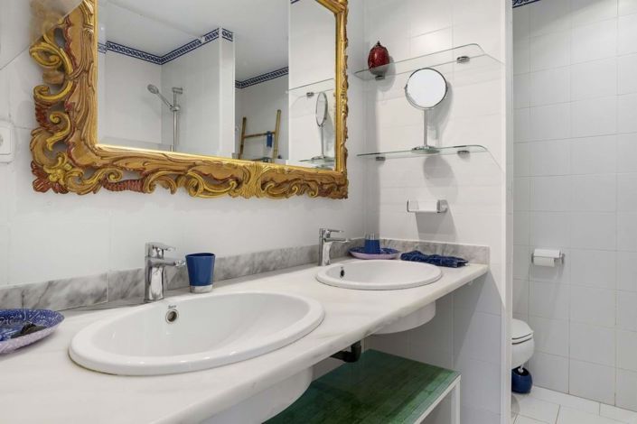 Image No.35-3 Bed Townhouse for sale