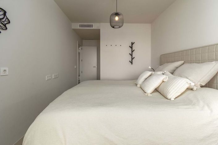 Image No.22-2 Bed Apartment for sale