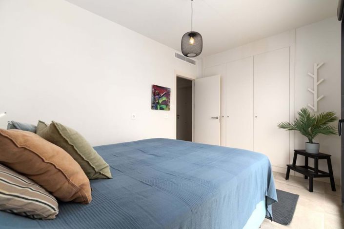 Image No.31-2 Bed Apartment for sale