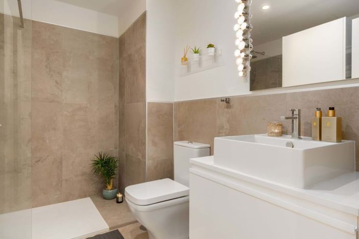 Image No.33-2 Bed Apartment for sale