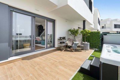 1447-663114-78d1f4f8b6655591b02d22fabb36a692d