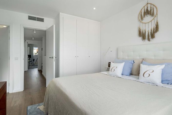 Image No.20-3 Bed Semi-Detached for sale