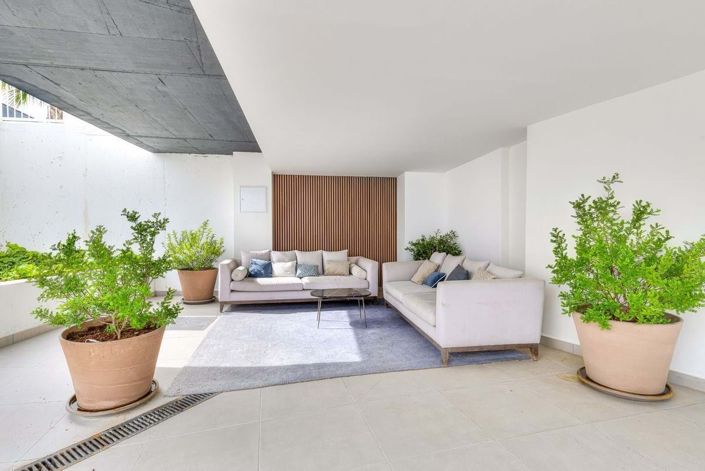 Image No.39-3 Bed Semi-Detached for sale