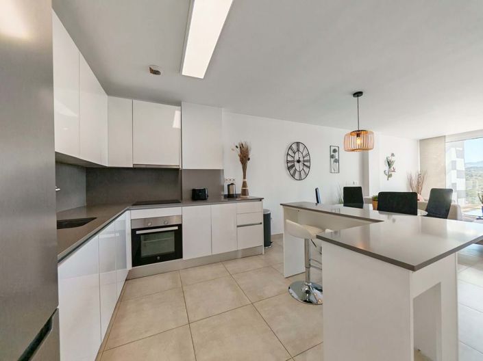 Image No.7-3 Bed Apartment for sale