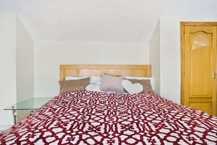 Image No.20-4 Bed Penthouse for sale