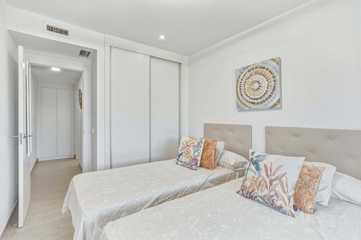 Image No.15-2 Bed Apartment for sale