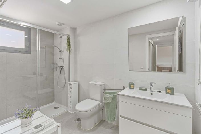 Image No.16-2 Bed Apartment for sale